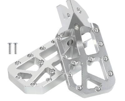 01C Chrome Prickly Pegs